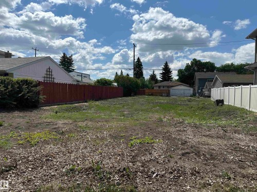 8527 77 Avenue, Edmonton, AB 