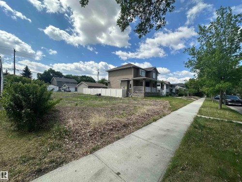 8527 77 Avenue, Edmonton, AB 