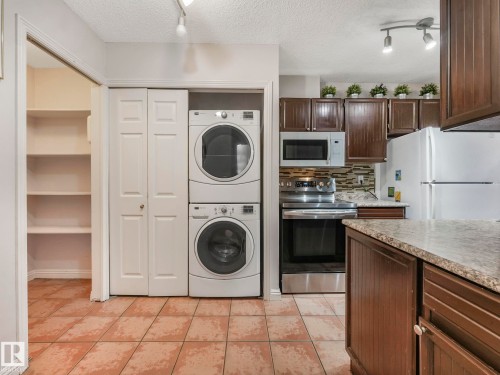 319 2323 119 Street, Edmonton, AB - Indoor Photo Showing Laundry Room