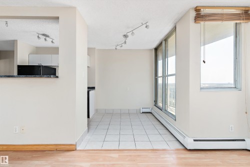 1401 12141 Jasper Avenue, Edmonton, AB - Indoor
