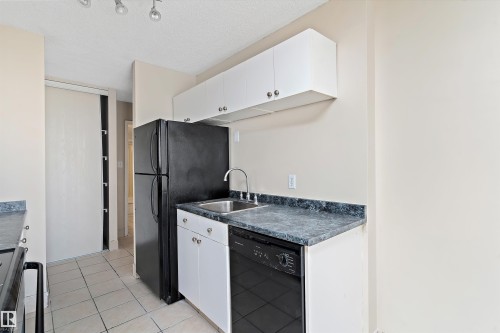 1401 12141 Jasper Avenue, Edmonton, AB - Indoor Photo Showing Kitchen