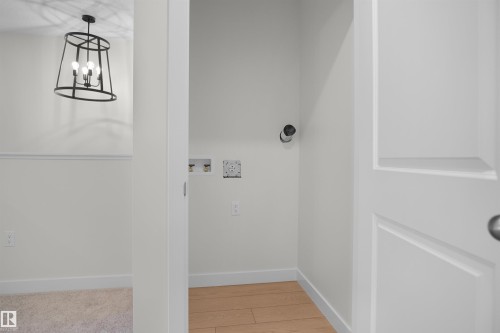31 Eton Link, Spruce Grove, AB - Indoor Photo Showing Other Room