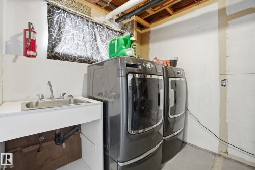 38 Laydon Drive, St. Albert, AB - Indoor Photo Showing Laundry Room