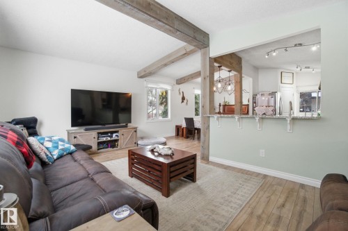 38 Laydon Drive, St. Albert, AB - Indoor Photo Showing Living Room
