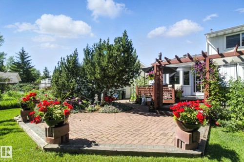 View of patio featuring a pergola - 39 Grand Meadow Crescent, Edmonton, AB - Outdoor