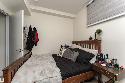 View of bedroom - 2 11569 University Avenue, Edmonton, AB - Indoor Photo Showing Bedroom