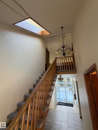 14 Wedgewood Crescent Nw, Edmonton, AB - Indoor Photo Showing Other Room