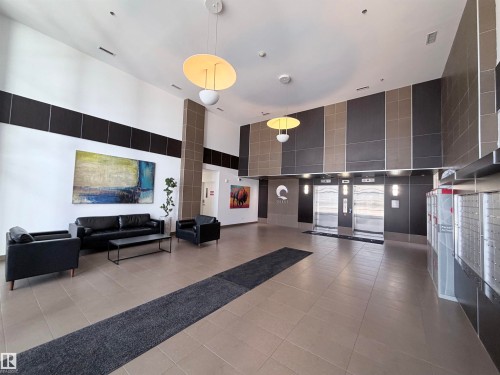 501 10388 105 Street, Edmonton, AB - Indoor Photo Showing Other Room