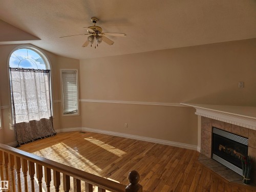 6752 166 Avenue, Edmonton, AB - Indoor Photo Showing Other Room