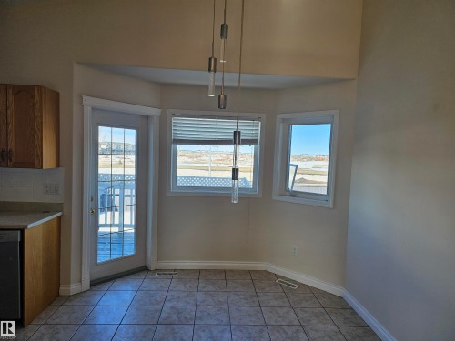 6752 166 Avenue, Edmonton, AB - Indoor Photo Showing Other Room