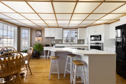 5406 45 St, Tofield, AB - Indoor