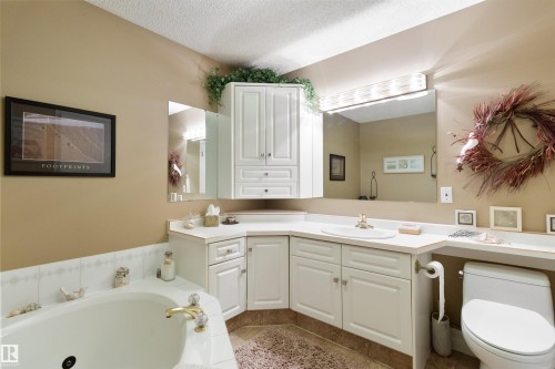5406 45 St, Tofield, AB - Indoor Photo Showing Bathroom