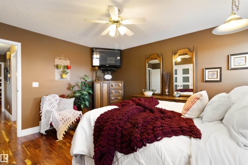 5406 45 St, Tofield, AB - Indoor Photo Showing Bedroom