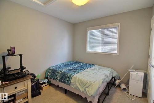 6912 22 Avenue, Edmonton, AB - Indoor Photo Showing Bedroom
