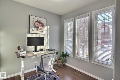 6912 22 Avenue, Edmonton, AB - Indoor Photo Showing Office