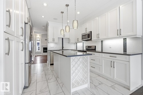 8144 78 Avenue, Edmonton, AB - Indoor Photo Showing Kitchen With Upgraded Kitchen