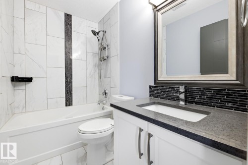 8144 78 Avenue, Edmonton, AB - Indoor Photo Showing Bathroom