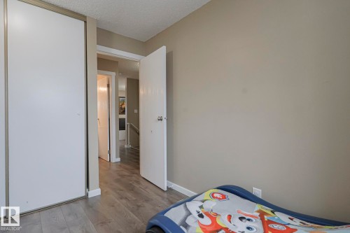 327 Kirkpatrick Crescent, Edmonton, AB - Indoor