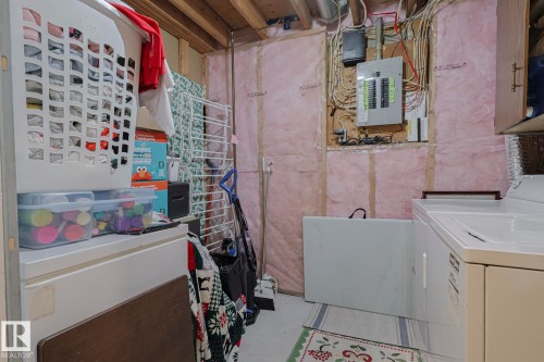 327 Kirkpatrick Crescent, Edmonton, AB - Indoor