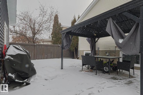 327 Kirkpatrick Crescent, Edmonton, AB - Outdoor With Exterior