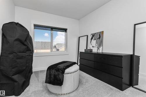 8280 Chappelle Way, Edmonton, AB - Indoor