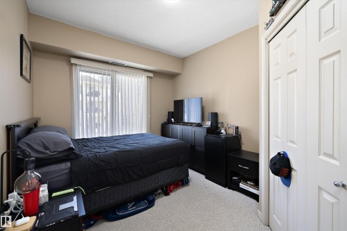 307 10303 111 Street, Edmonton, AB - Indoor Photo Showing Bedroom