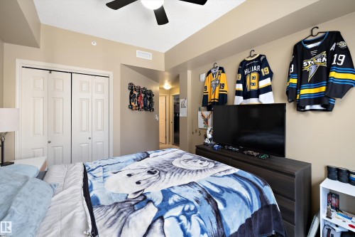 307 10303 111 Street, Edmonton, AB - Indoor Photo Showing Bedroom