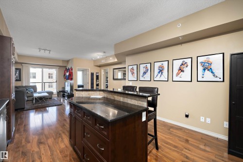 307 10303 111 Street, Edmonton, AB - Indoor