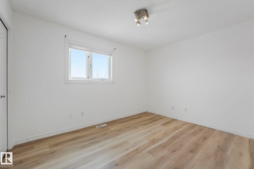 12 Rue Bouchard, Beaumont, AB - Indoor Photo Showing Other Room