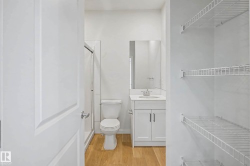 7126 51 Avenue, Beaumont, AB - Indoor Photo Showing Bathroom
