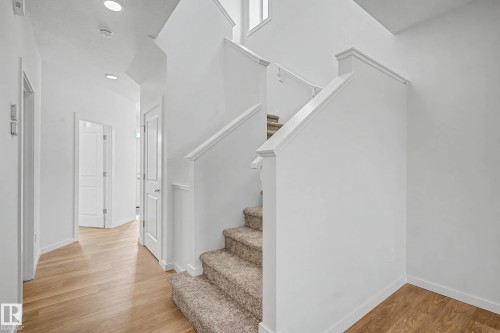 7126 51 Avenue, Beaumont, AB - Indoor Photo Showing Other Room