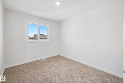7126 51 Avenue, Beaumont, AB - Indoor Photo Showing Other Room