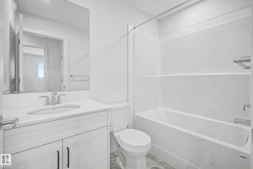 7126 51 Avenue, Beaumont, AB - Indoor Photo Showing Bathroom