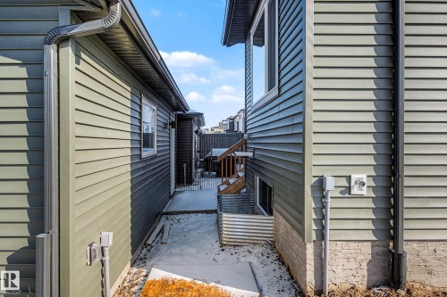 7126 51 Avenue, Beaumont, AB - Outdoor