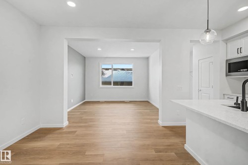 7126 51 Avenue, Beaumont, AB - Indoor
