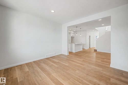 7126 51 Avenue, Beaumont, AB - Indoor Photo Showing Other Room
