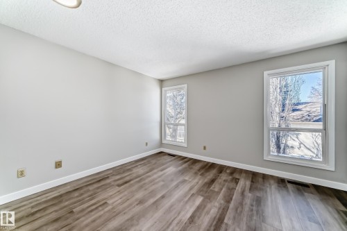 64 4610 17 Avenue, Edmonton, AB - Indoor Photo Showing Other Room