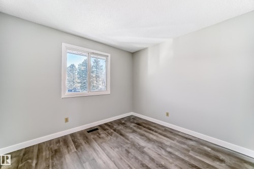 64 4610 17 Avenue, Edmonton, AB - Indoor Photo Showing Other Room