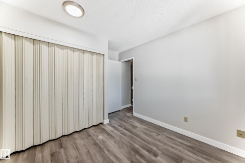 64 4610 17 Avenue, Edmonton, AB - Indoor Photo Showing Other Room