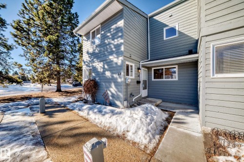 64 4610 17 Avenue, Edmonton, AB - Outdoor