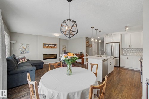 41 Robin Way, St. Albert, AB - Indoor Photo Showing Dining Room