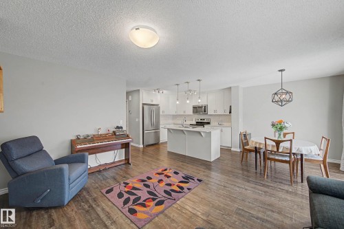 41 Robin Way, St. Albert, AB - Indoor Photo Showing Living Room
