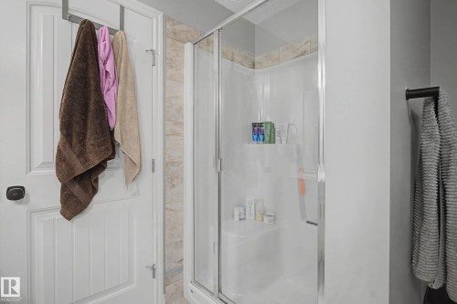 41 Robin Way, St. Albert, AB - Indoor Photo Showing Bathroom