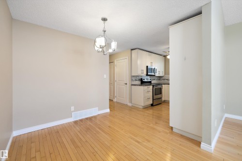 10423 150 Street, Edmonton, AB - Indoor