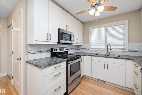 10423 150 Street, Edmonton, AB - Indoor Photo Showing Kitchen With Double Sink