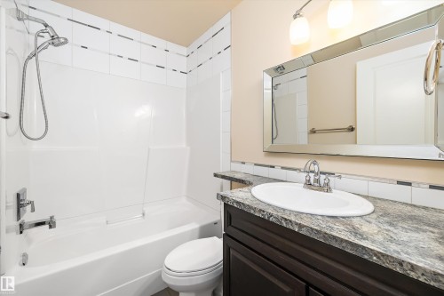 10423 150 Street, Edmonton, AB - Indoor Photo Showing Bathroom