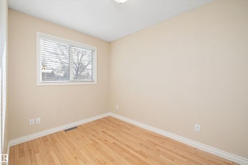 10423 150 Street, Edmonton, AB - Indoor Photo Showing Other Room