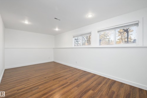 10423 150 Street, Edmonton, AB - Indoor Photo Showing Other Room