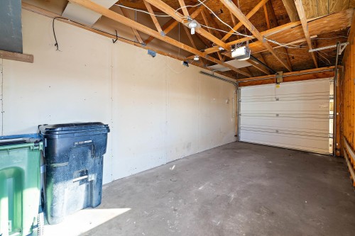 10423 150 Street, Edmonton, AB - Indoor Photo Showing Garage