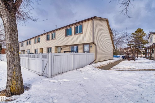 4769 35 Avenue, Edmonton, AB - Outdoor